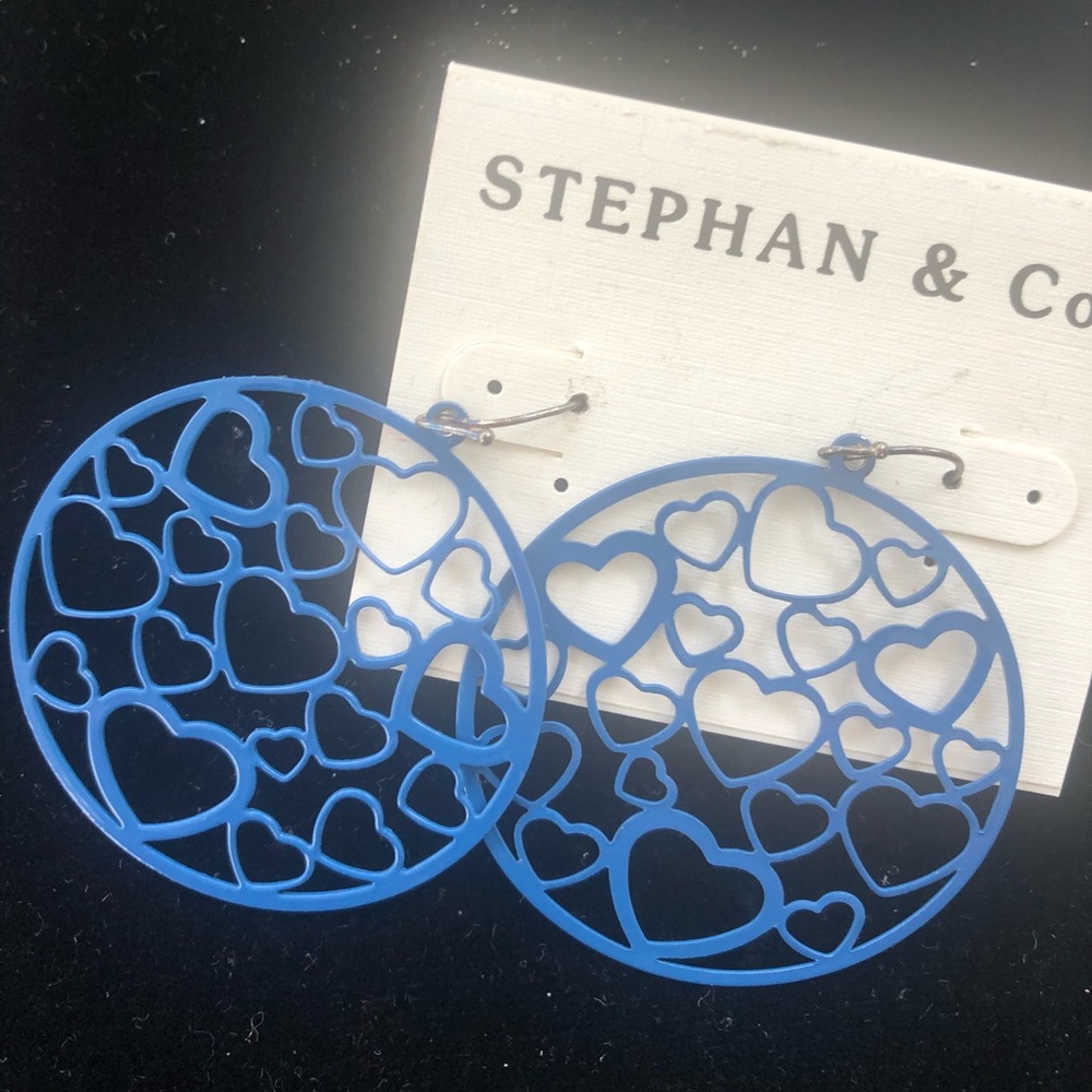 Stephan & Co blue heart round earrings NWT